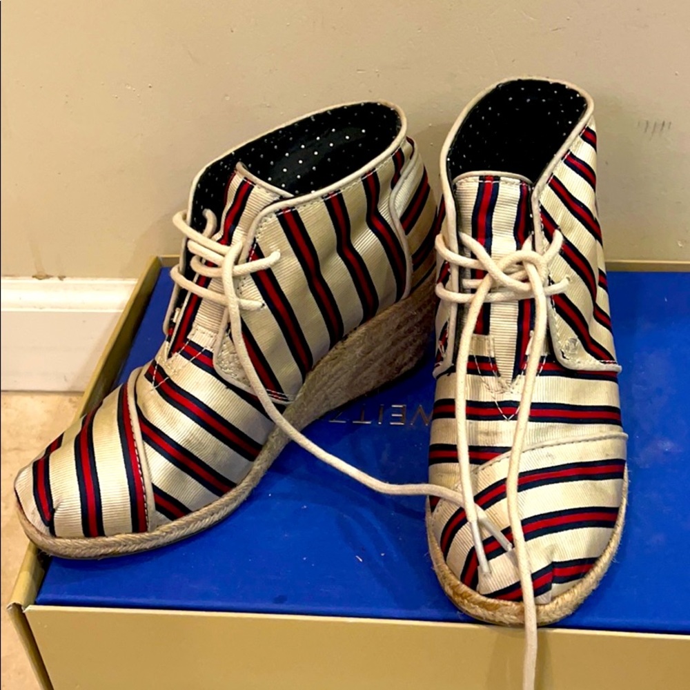 Toms cute color wedge bootie